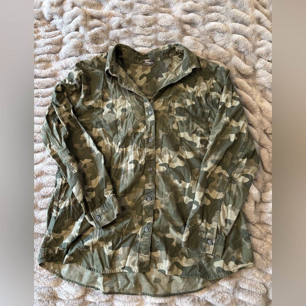 Eddie Bauer Green Camouflage women’s Shirt